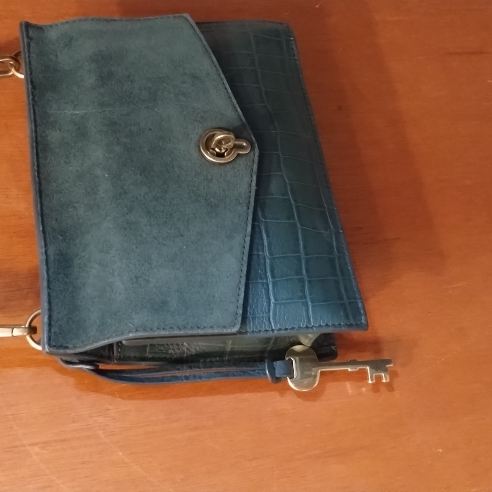 Fossil "Stevie" spruce green crossbody